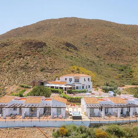 Casa 4*